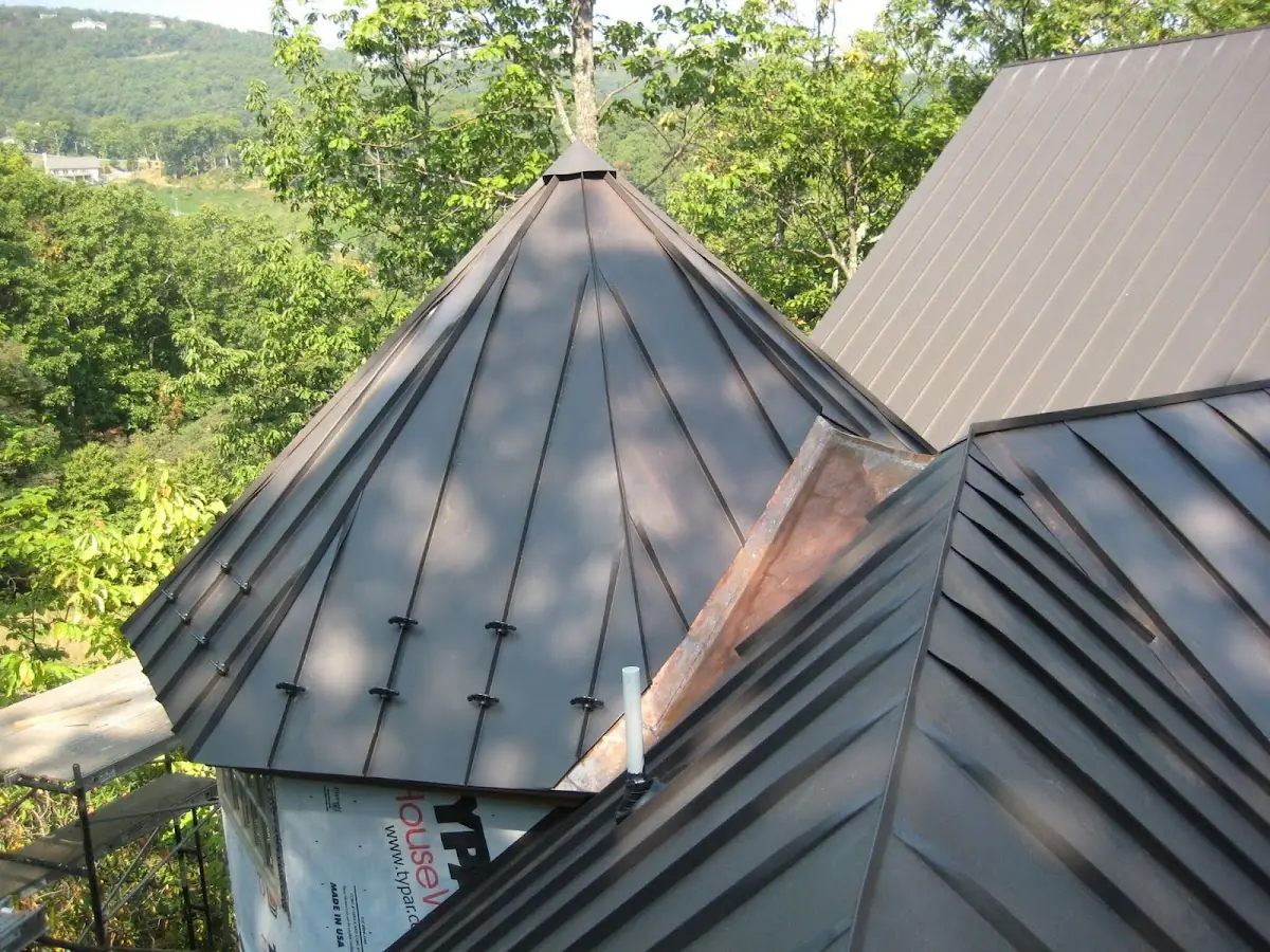 Professional Gutter Cleaning by Craftsman Roofing in Colton